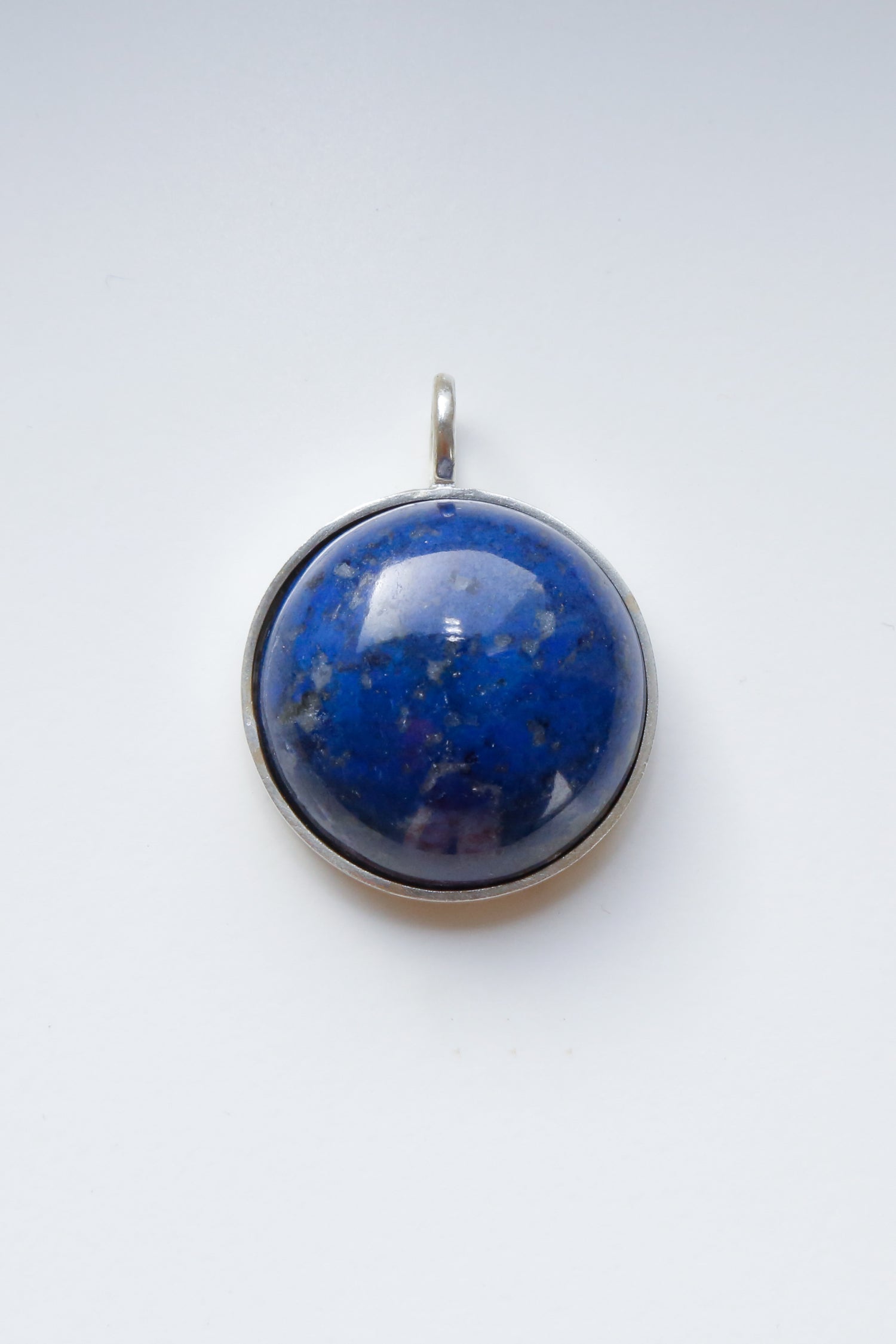 The Sari Sang Lapis Lazuli Pendant - Round Gemstone 30g