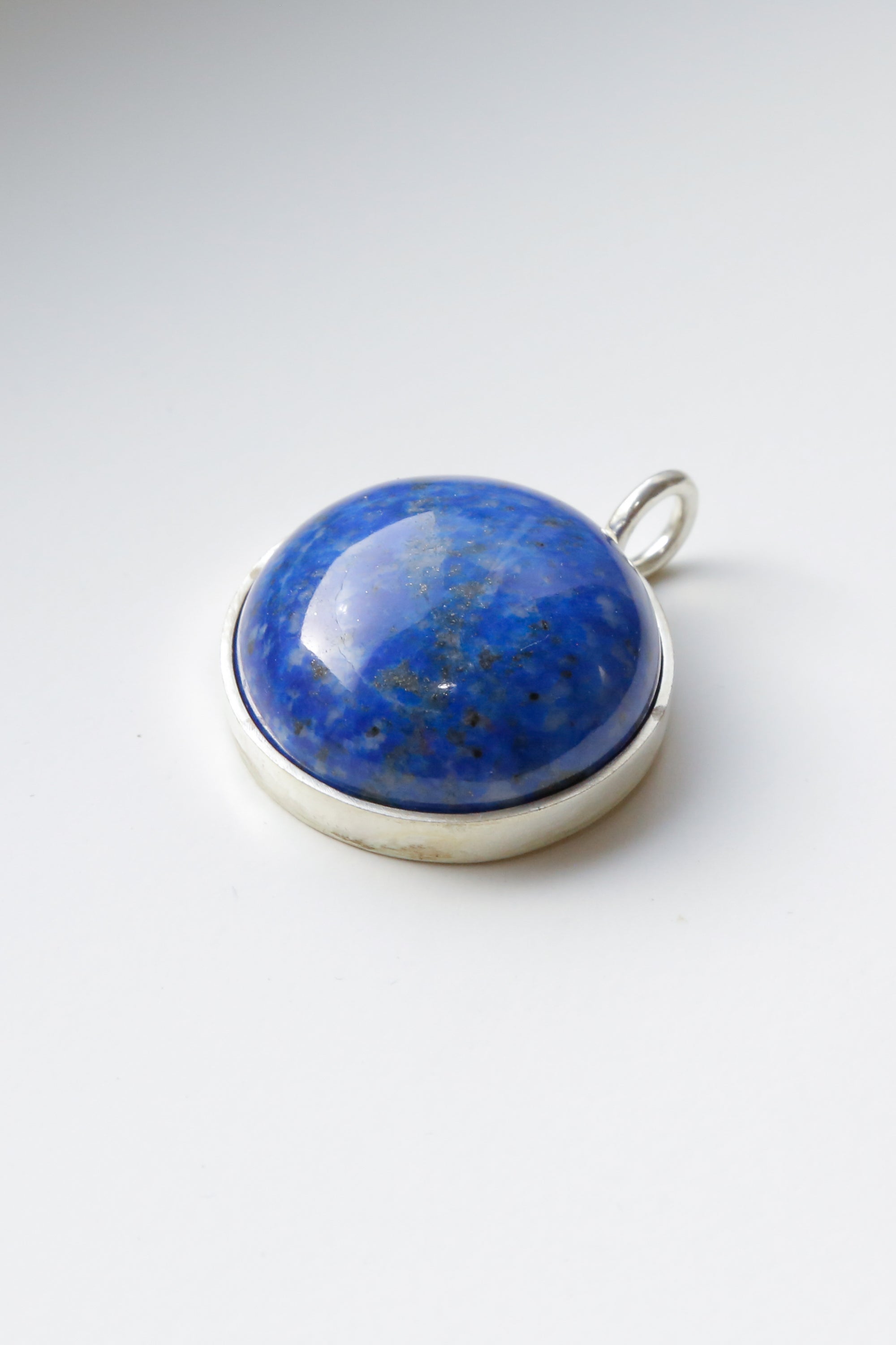 The Sari Sang Lapis Lazuli Pendant - Round Gemstone 30g